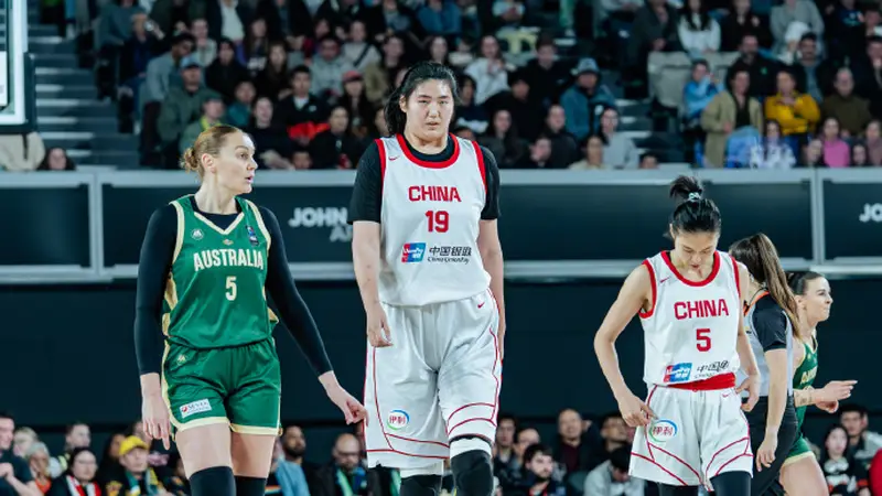 惨遭18分大逆转!张子宇25+11中国女篮再负澳大利亚