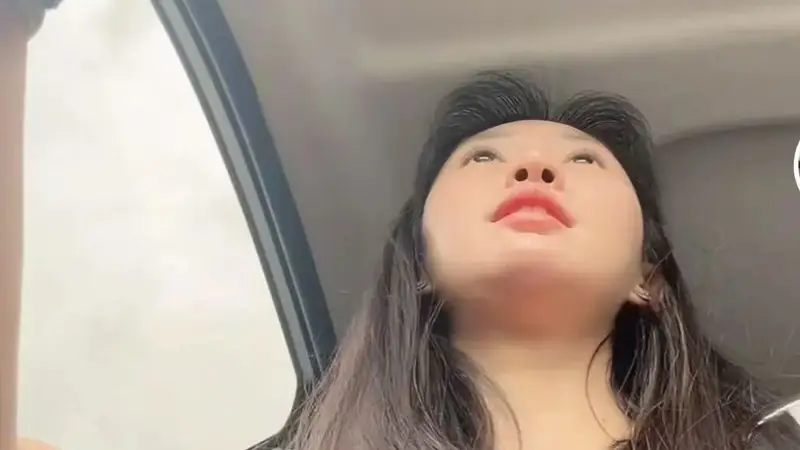 滴滴司机高速突发腹痛 女乘客换位代驾送医获赞