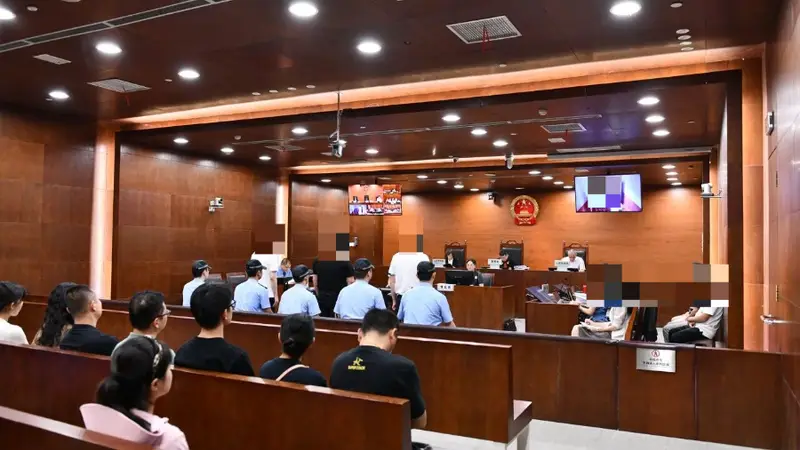 火锅店回收“口水油”给客人食用,5人被判刑