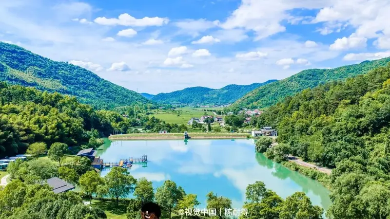 18℃的夏天,藏在大王洞!亿年溶洞、竹海索道、西游光影,避暑攻略来了