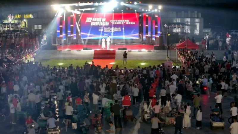 欢乐海沙滩落日音乐会每周上演,滨海夜游地标持续聚拢人流