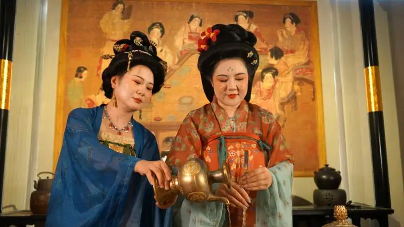 西安团队复刻唐宫茶宴 让千年茶事可触可品