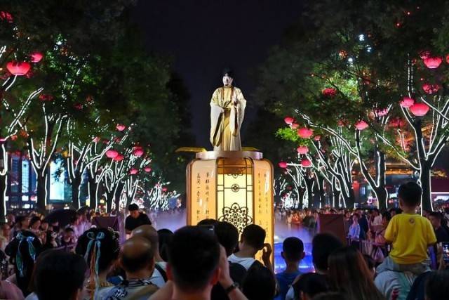 长安一阕诗 丝路万里风