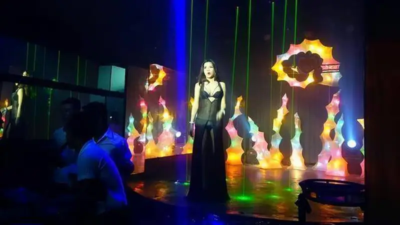 思想最开放的亚洲国家？男人不像男人，女人不像女人，旅游很发达