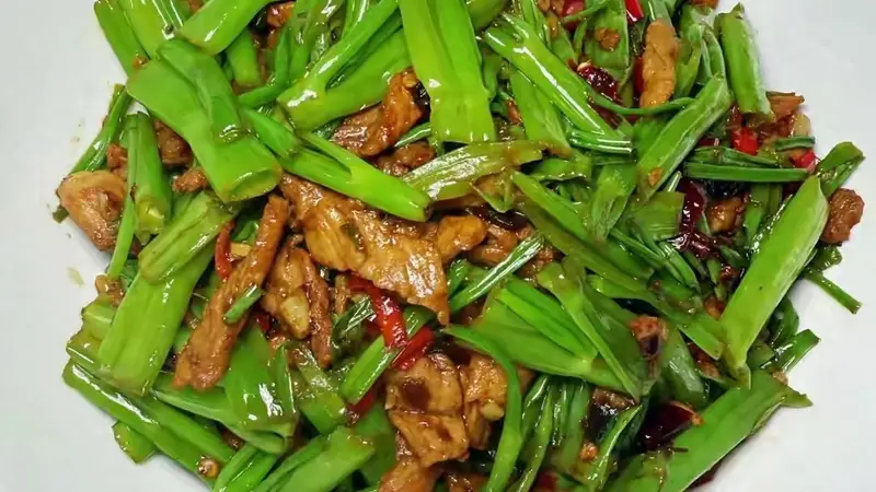 大暑祛湿推荐：空心菜炒肉、苦瓜炒肉、芦笋炒牛肉三道时令小炒安康度夏