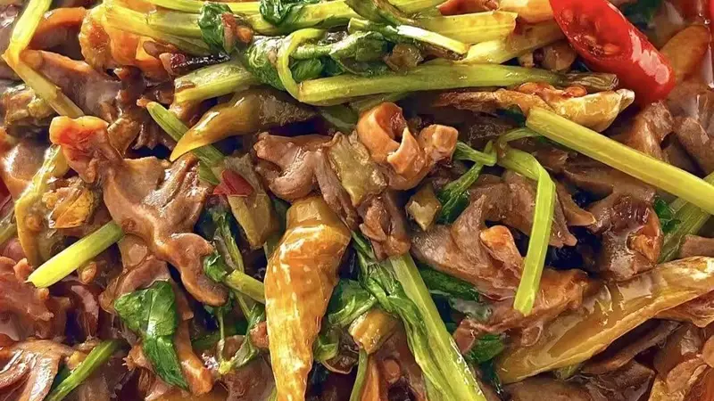 泡椒鸭胗:酸辣爽脆的“米饭杀手”,一口入魂的川味下饭神器