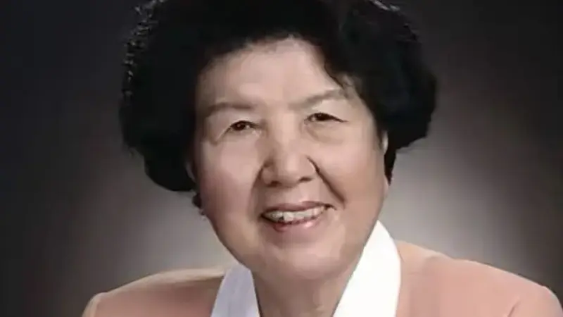 万绍芬病逝，享年96岁