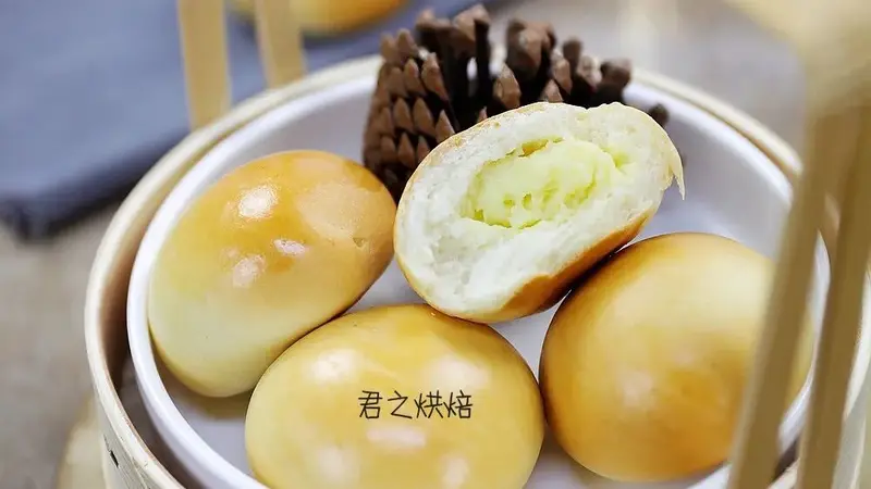 这个馅儿太好吃啦!软软的奶香小面包