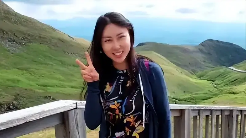 文坛完全乱了！贾浅浅处分仅一天，吹捧者全被揪出，一个都跑不掉