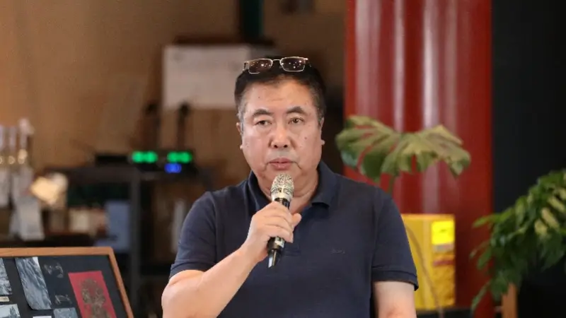 艾伟《春歌》发布，写尽斑斓辽阔的人性底色