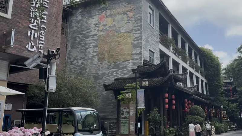 龙岗甘坑古镇AI视频付费项目被叫停 已完成物料撤除工作