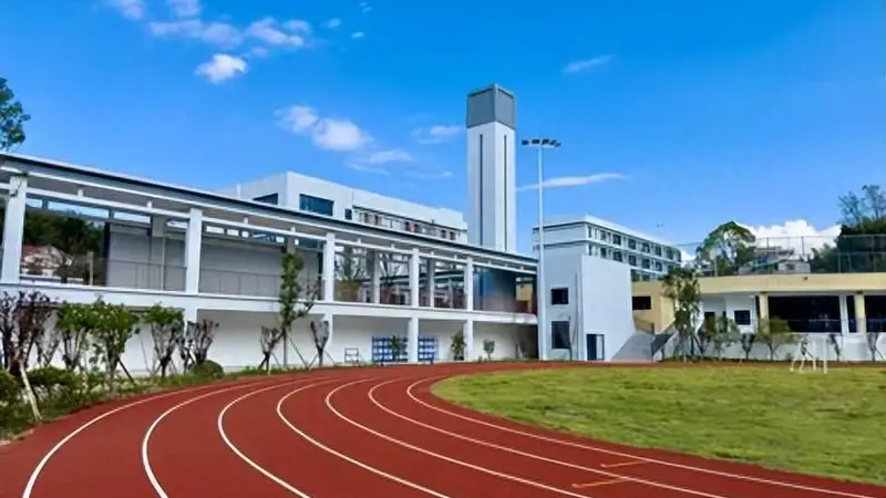 网红景点拍照总像游客打卡照?老玩家都藏着这个取景绝招!