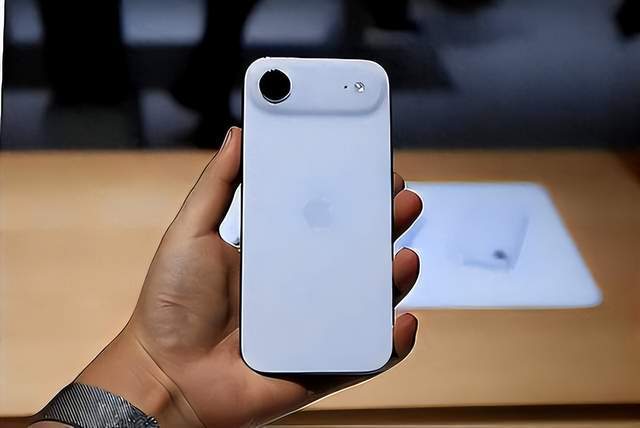 iPhoneAir扑街了，但库克不死心，iPhoneAir2又来了！