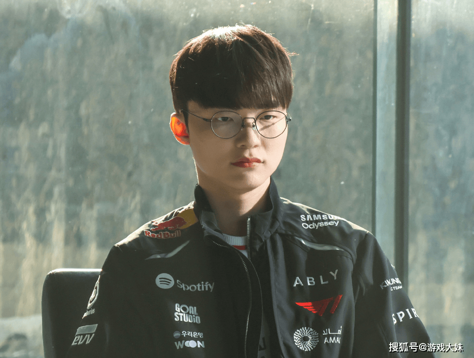 faker不承认G2很强，T1教练也接受采访，直言输比赛全怪赛制问题