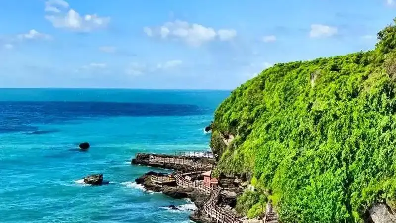 涠洲岛纯玩旅游的合同要点与费用明细参考