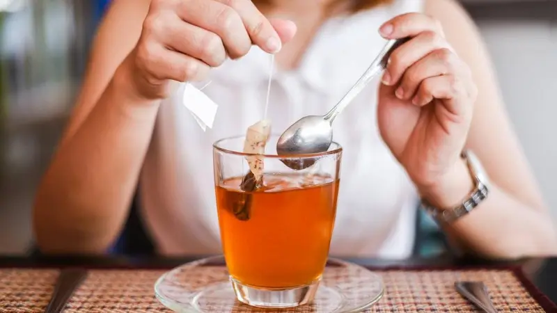 喝热茶可以解暑吗？