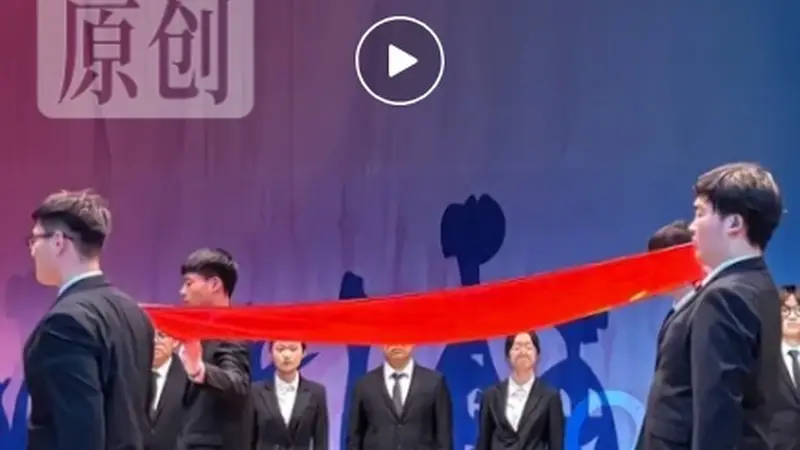硅湖职院殡仪礼仪大赛引关注,院长回应:行业人才紧缺,应届生年薪8-10万