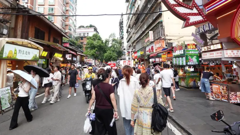 夏日“光盘”成风,烟火气中显文明