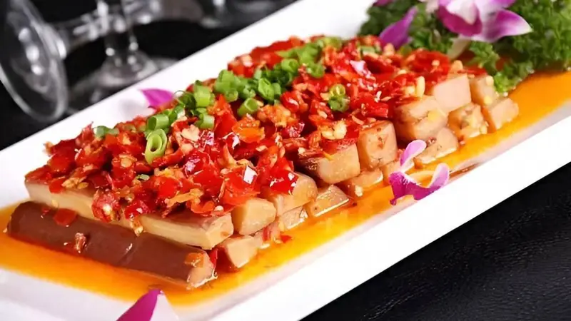 炎炎夏日超级下饭：软烂入味的剁椒烧茄子