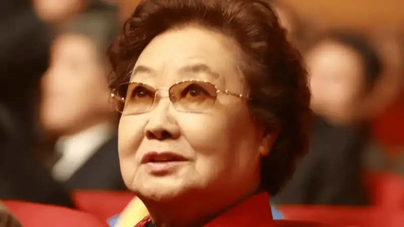 周总理没明白:郭兰英为啥当众让郭沫若下不来台?发生了什么事