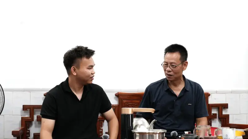 寻韵千年山茶史，对话会长品茶香｜我院 “笃志向善” 突击队走访茶叶协会卢会长