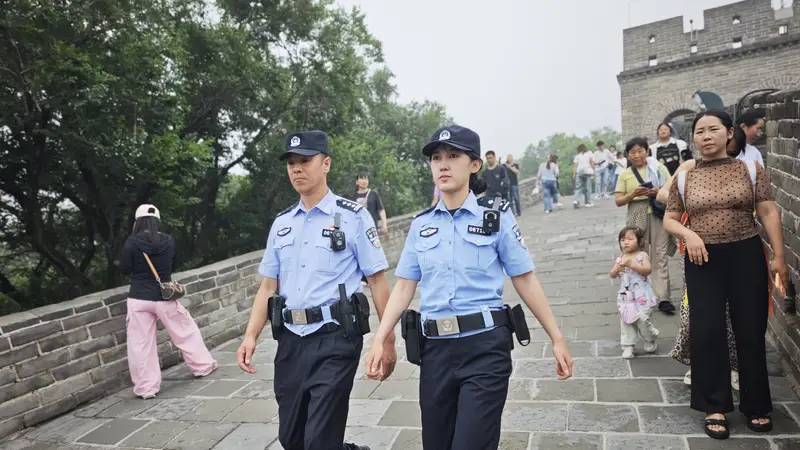 暑期客流攀升,延庆警方全方位护航八达岭长城平安游