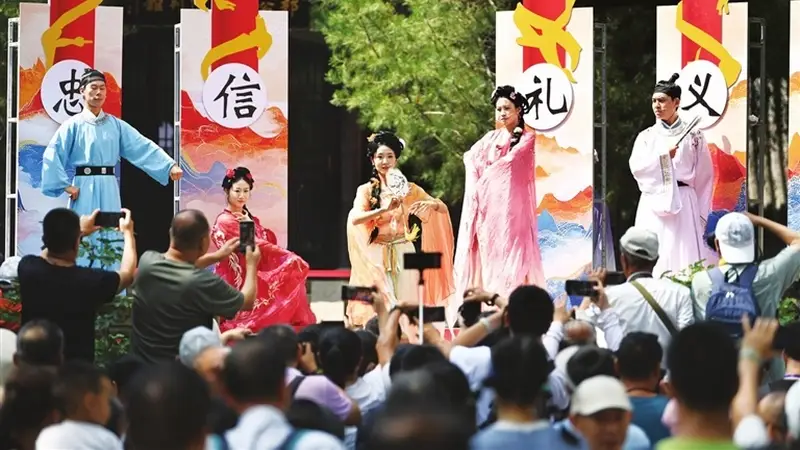 寻迹晋祠 “庙”趣横生