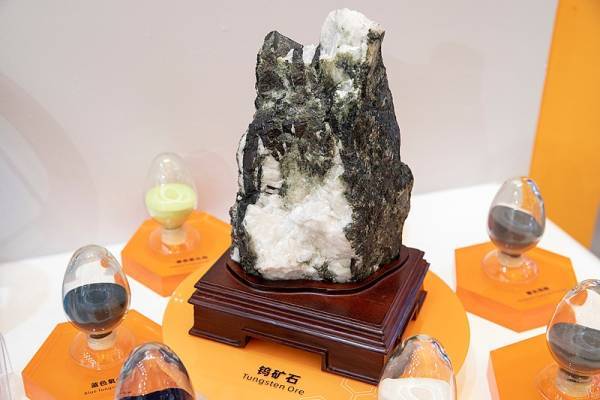 日媒紧盯：中国关键金属进口量飙升，“手上有牌”