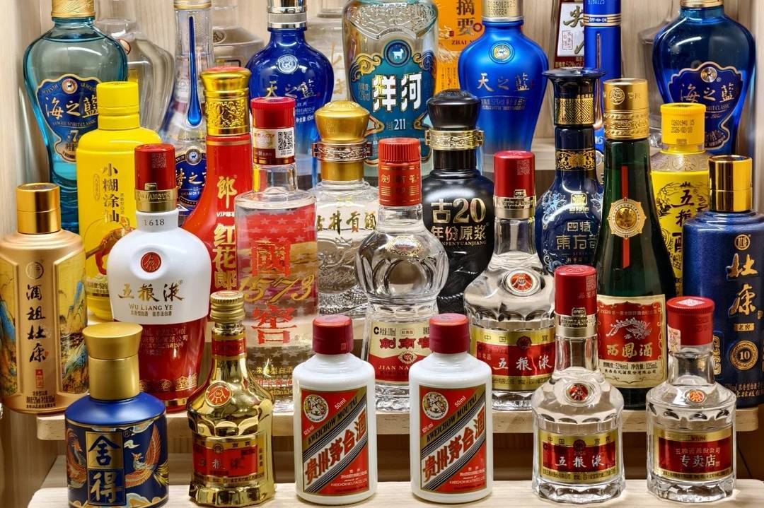 酱酒放得越久越好喝？行家：存够这个年份是分水岭，超过就浪费了