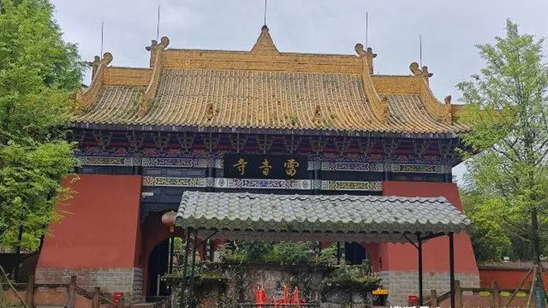 天台山旅游景区,享有“九寨归来不看水,天台归来不玩水”的美誉。