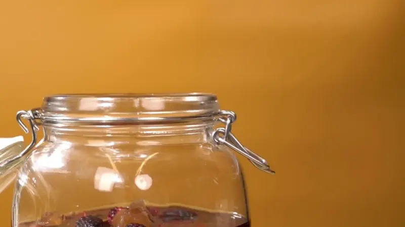 自酿桑葚桑果酒的秘密，香甜醇厚这样做！