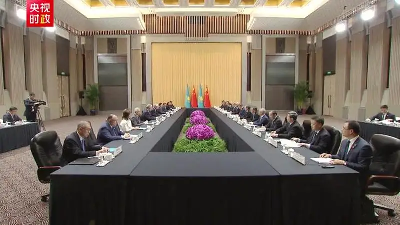 视频丨习近平:欢迎托卡耶夫总统出席2026世界人工智能大会