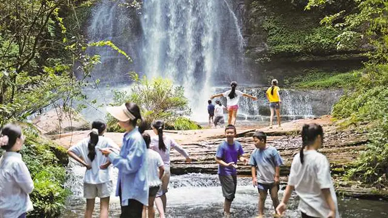 清凉山水激活“避暑经济”新活力