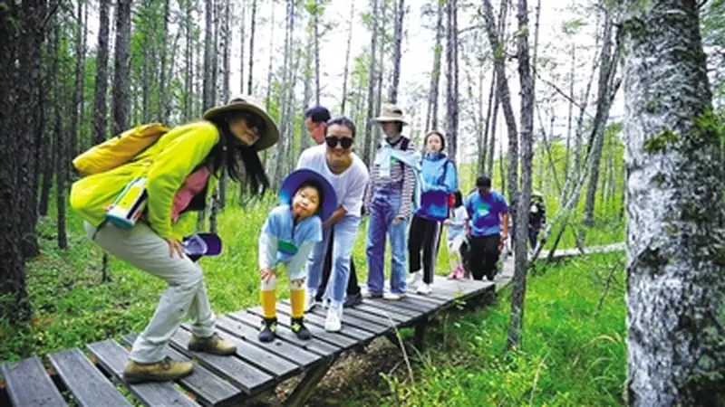 根河入夏,绿意与民俗共绘文旅画卷