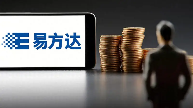易方达张坤罕见减仓白酒 加码AI科技股