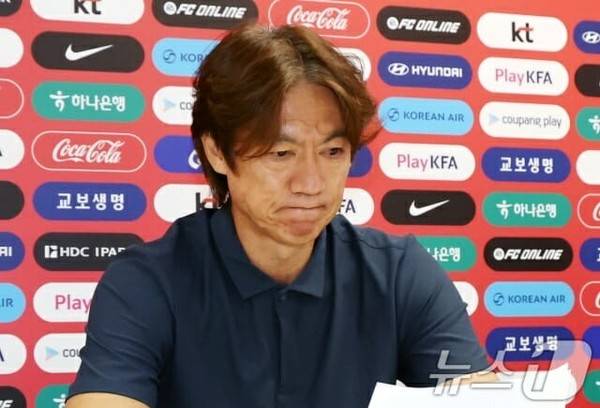 AI分析韩国足球问题：换教练洪明甫也难改系统缺陷