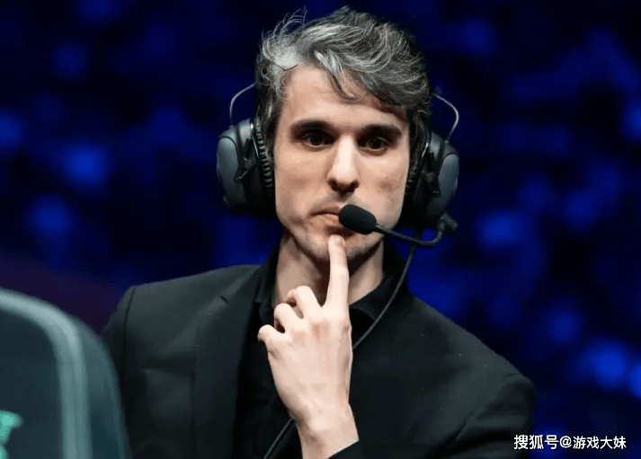 G2教练回应泄露BP事件，不介意镜头对着战术板，根本看不出什么