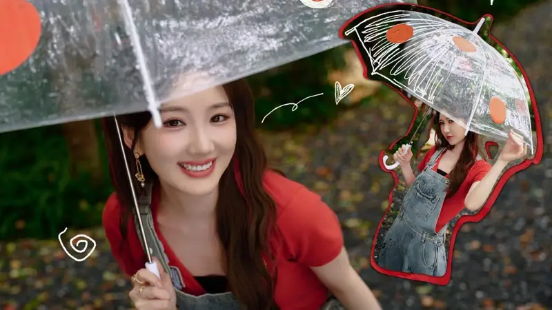 毛晓彤雨后森林拍美照 撑伞灿笑秒变元气甜妹