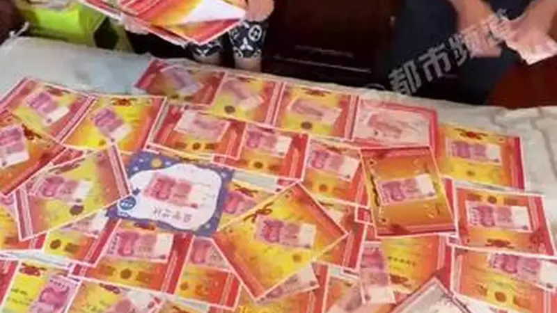 小学毕业即“财务自由”!女孩小学6年获200多张奖状,爷爷一张奖状100元,当场兑换2万元