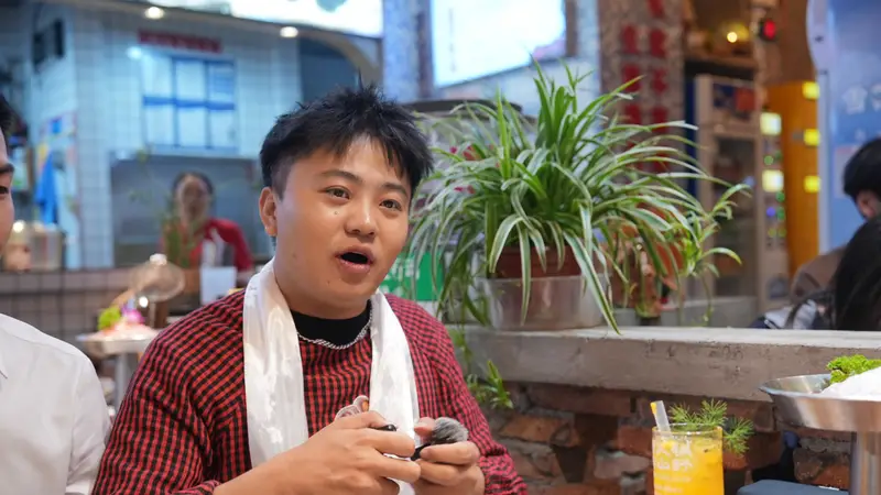 对话当事人 | “李要得”:打车到拉萨把屁股都坐痛了,因为重庆选择了“黄色法拉利”