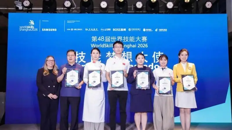 以瓷为媒架技能桥梁 CHINA白主题临展在沪展出