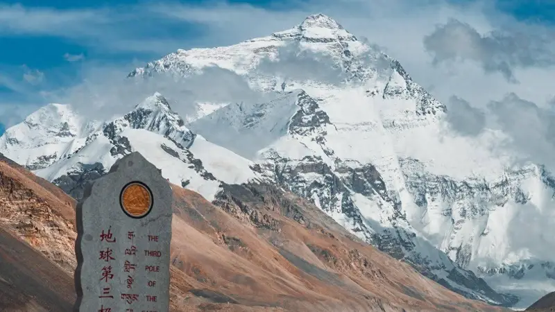 珠峰明明两国共有,为何全世界都默认它是中国的?