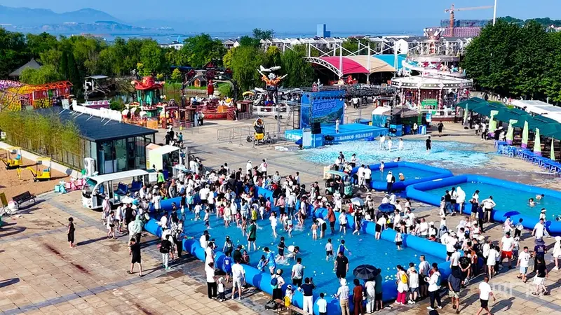 山海清凉节点亮暑期夜间文旅消费热潮