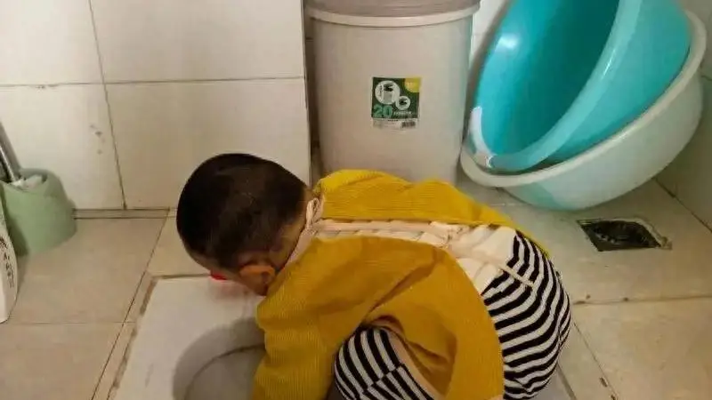 3岁内难带的娃是高智商?别嫌麻烦 这3种烦人行为是天赋信号