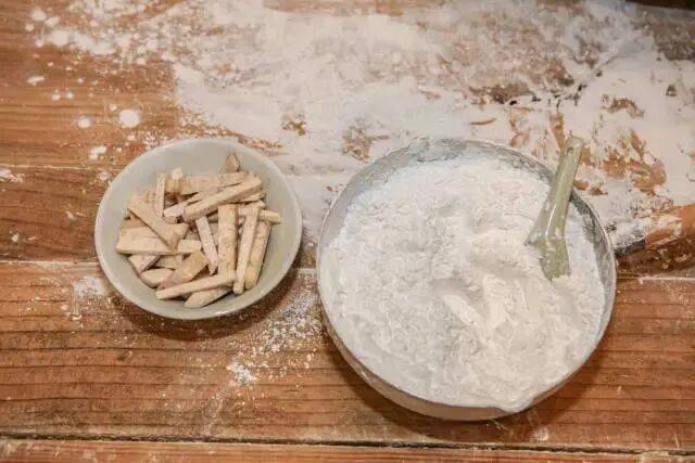 “算盘子”也可食用？这道奇特的客家美食是这样制作···