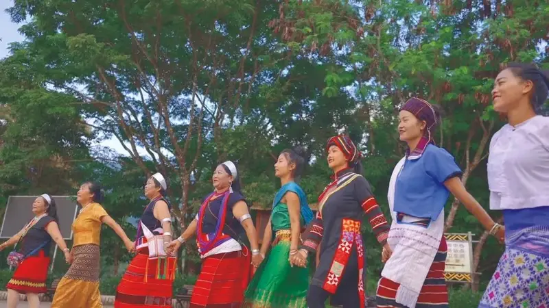 阿佤山民族和谐歌常新