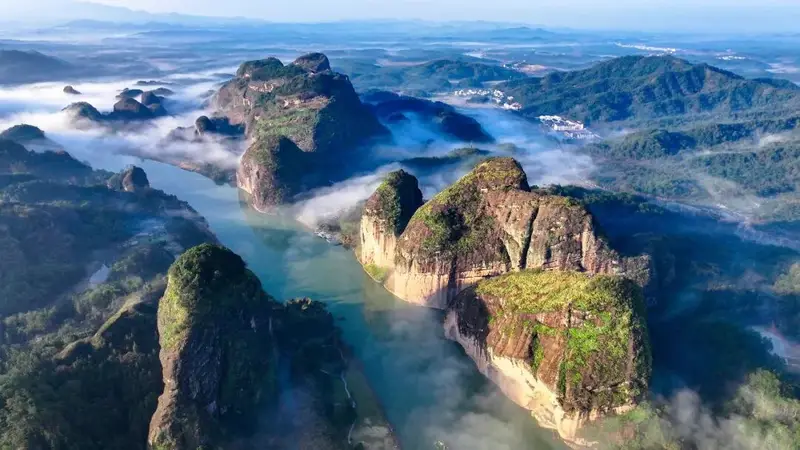名山焕新颜 | 龙虎山展文旅新画卷