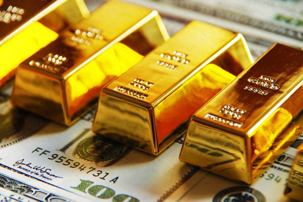 黄金价格暴跌再次证明一个铁律，永远记得“卖在人声鼎沸处”