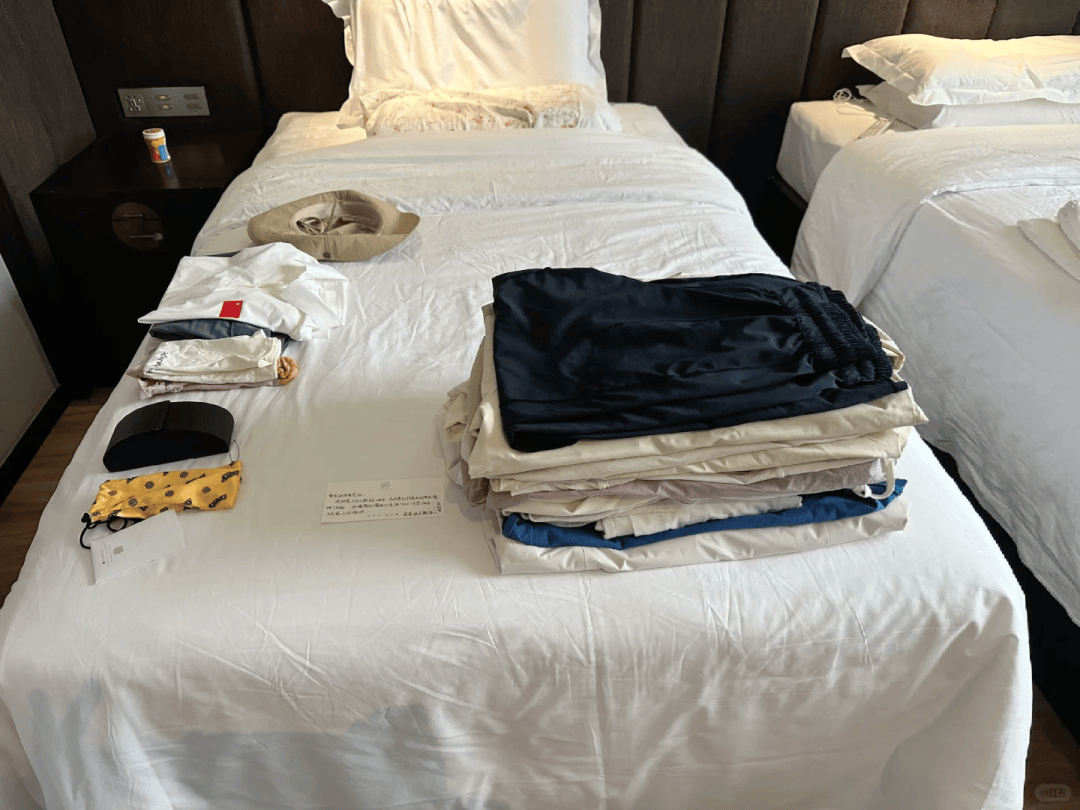 “早餐有88种、阿姨主动帮洗袜子”，200元一晚的「县城酒店」远超希尔顿？