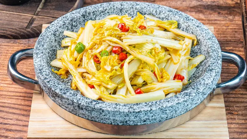 石锅菜品在餐饮中的应用与选型分析